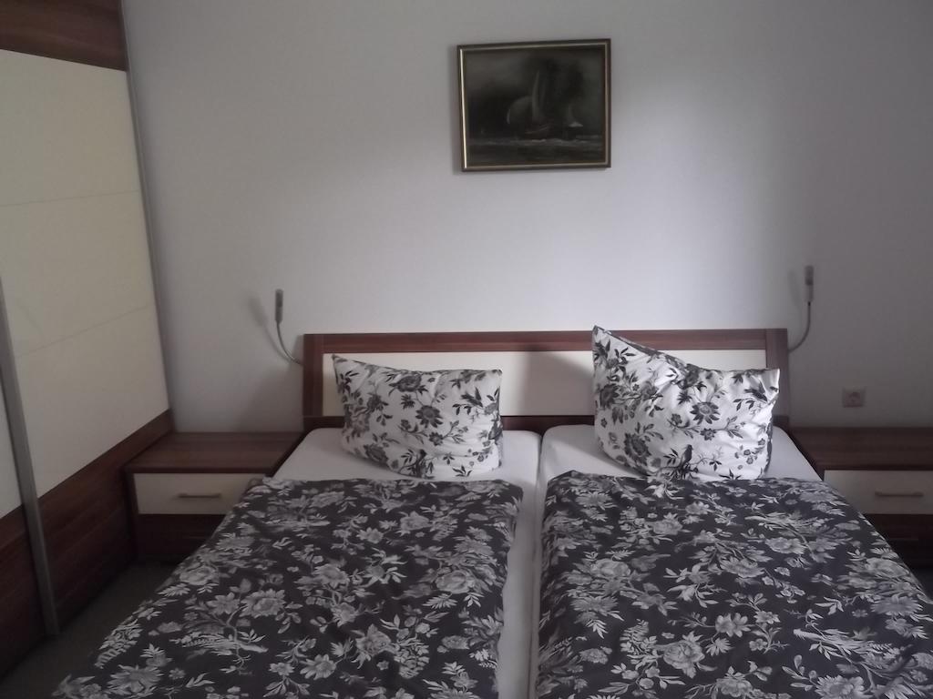 Appartementhaus Zur Schaabe Glowe Chambre photo